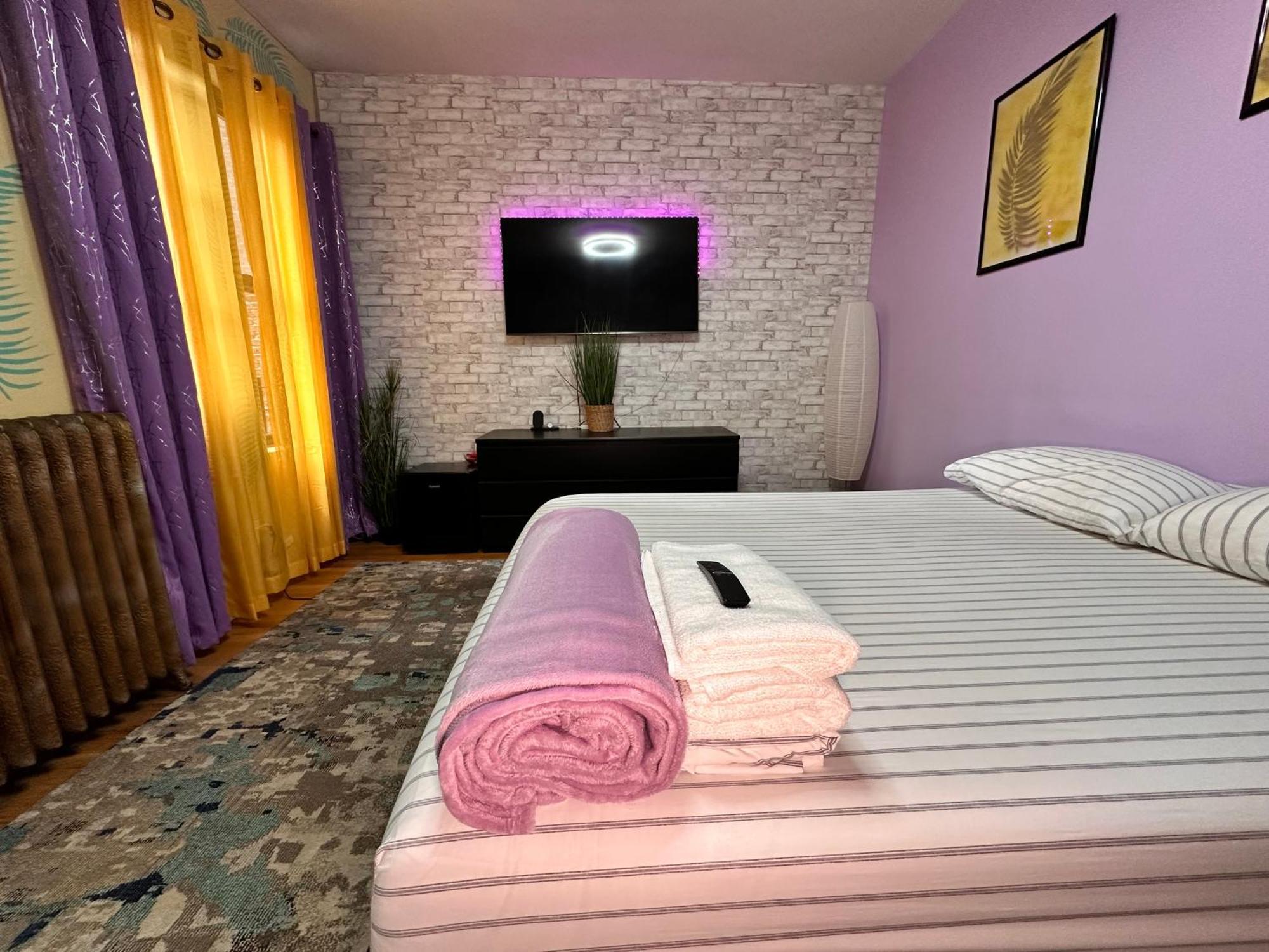 Pangsapuri Modern Xl Queen Comfort & Character In Harlem